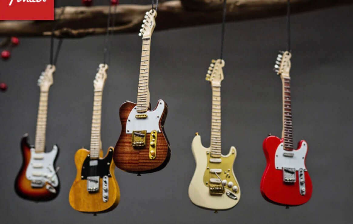 Fender Miniature Guitar Ornament Cream