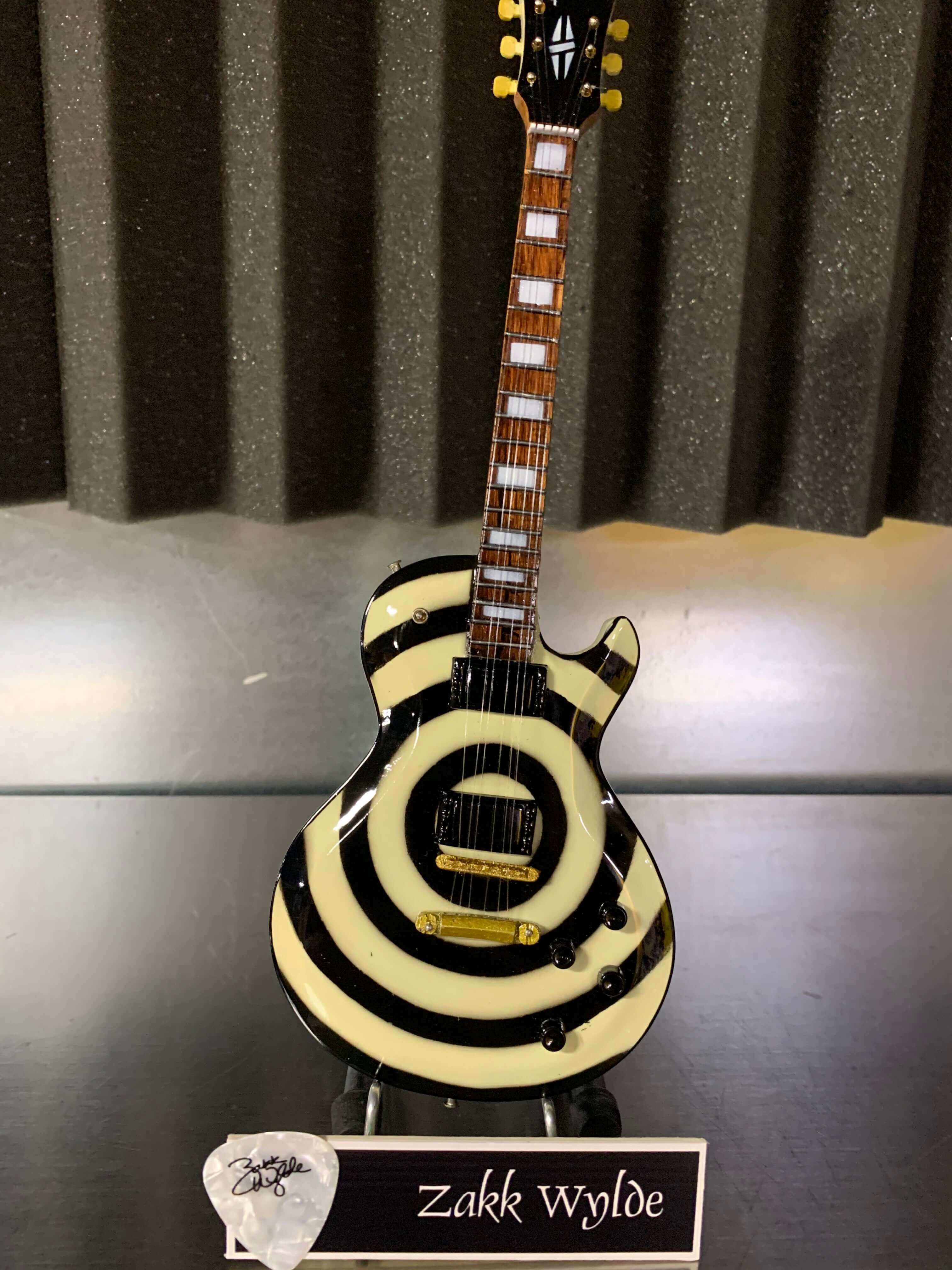 Zakk Wylde Miniature Cream & Black Bullseye