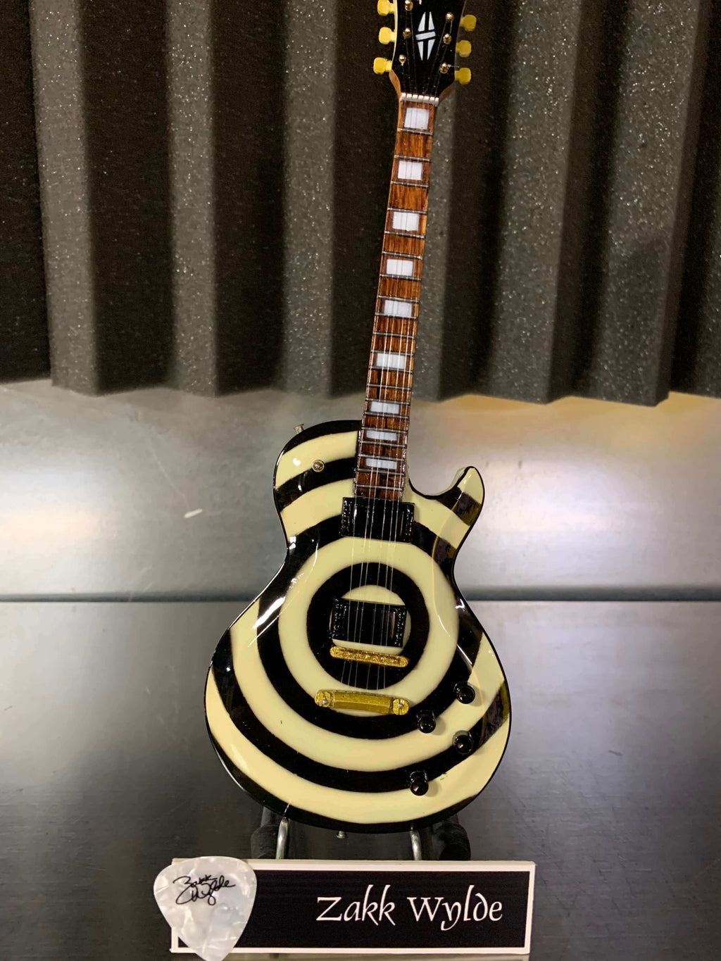 Zakk Wylde Miniature Cream & Black Bullseye