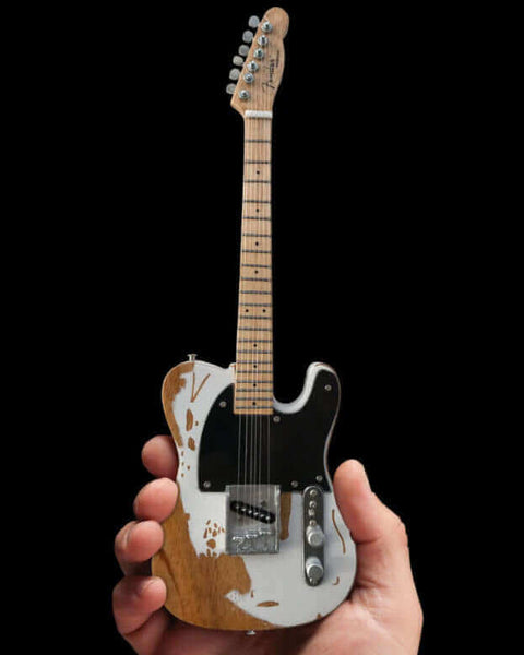 Jeff Beck Relic Fender™ Tribute Miniature Guitar