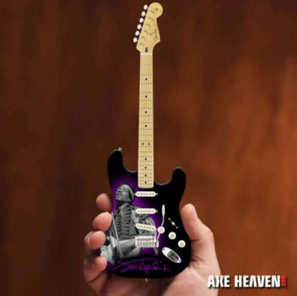 Jimi Hendrix Mini Fender™ Strat™ Tribute Guitar Model