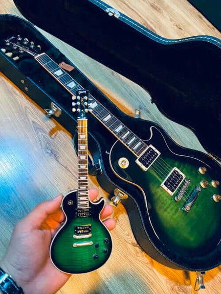 Slash Gibson Les Paul Standard Anaconda Burst Mini Guitar Model