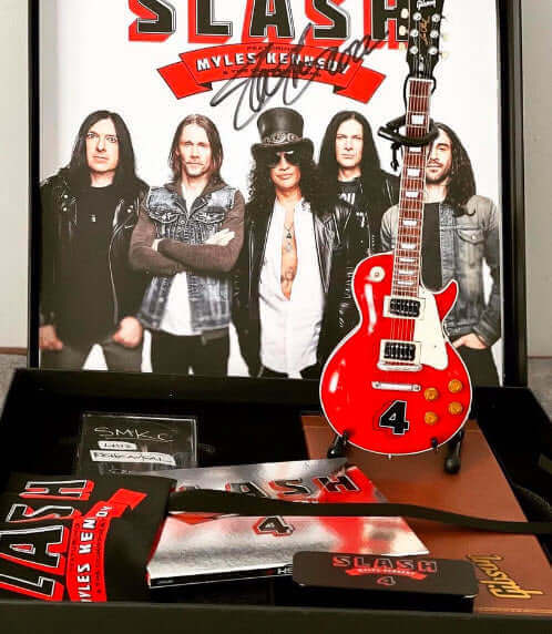 Slash Gibson Les Paul Standard Translucent Cherry Limited 4 Album Edition Mini Guitar Model